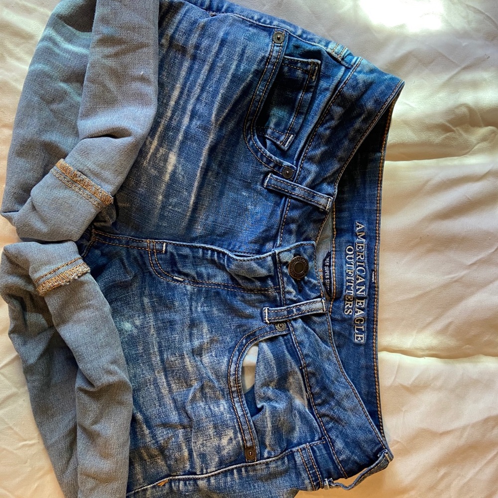 American eagle midi shorts!